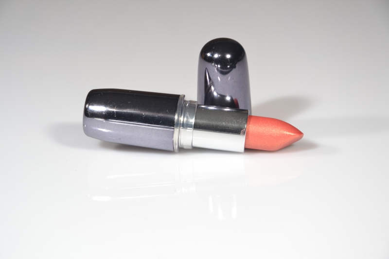 esthetique-LES MUJOULS-min_lipstick-273109